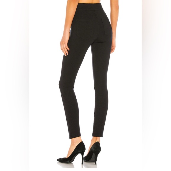 SPANX The Perfect Black Pant, Ankle 4-Pocket in Classic Black
Size M - Picture 2 of 5